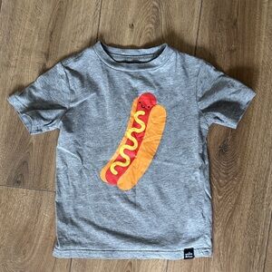 Grey Kids T‑Shirt with Smiling Hot Dog Graphic